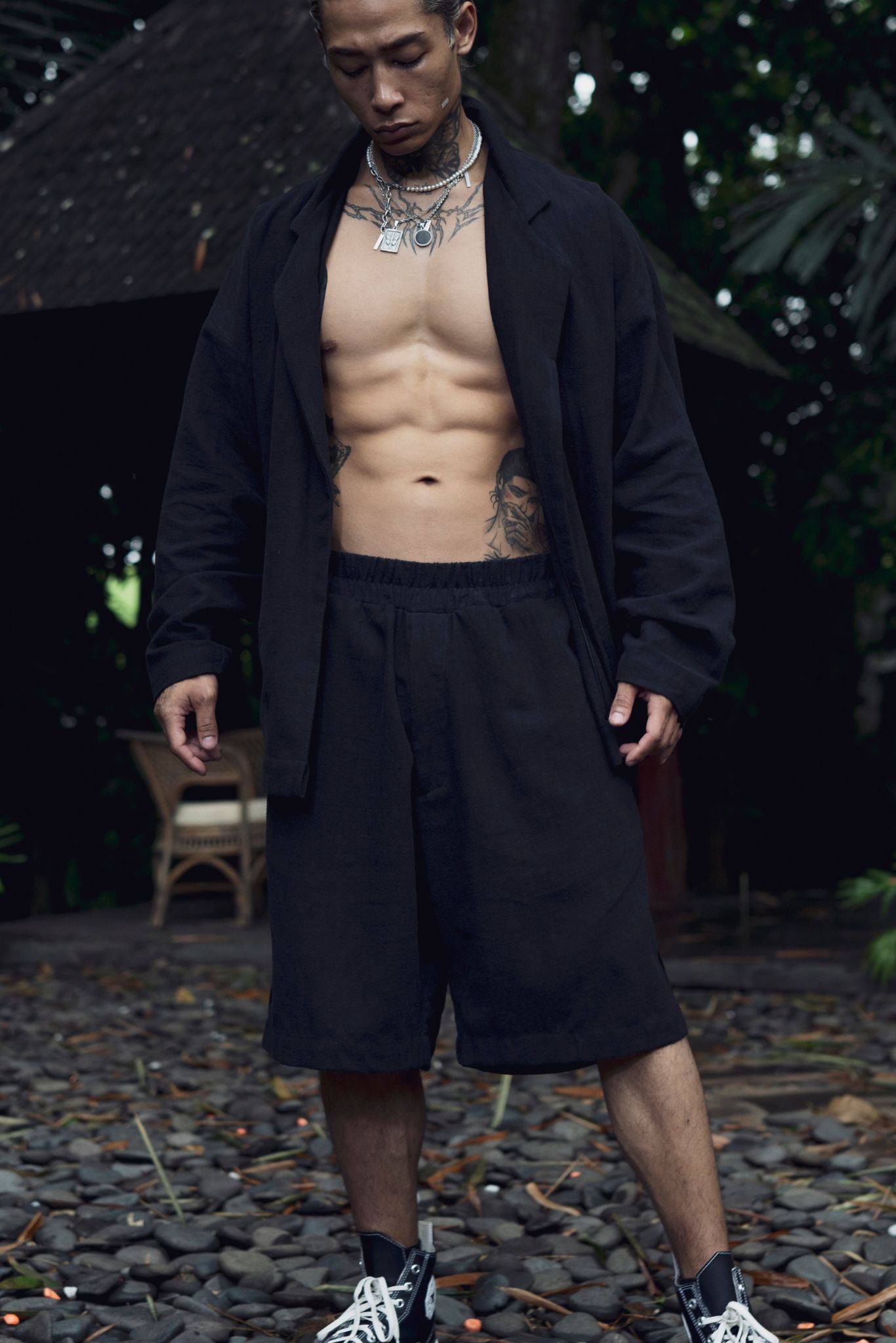 Men's black basic linen shorts - overz