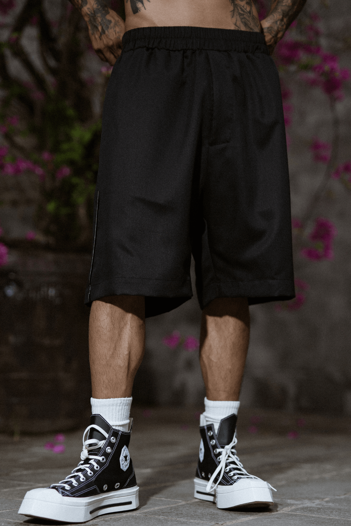 MENS BASIC BLACK SHORTS - OVERZ