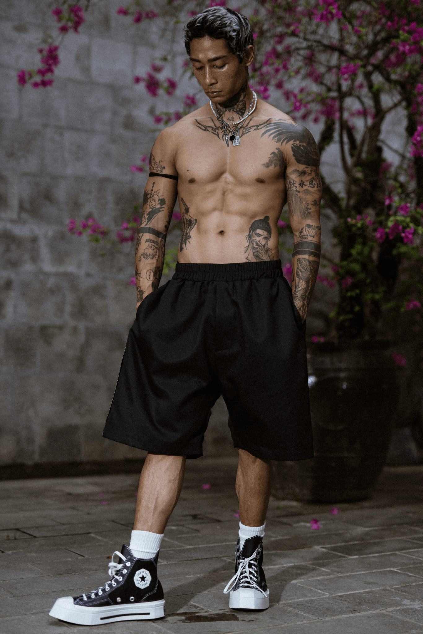 MENS BASIC BLACK SHORTS - OVERZ