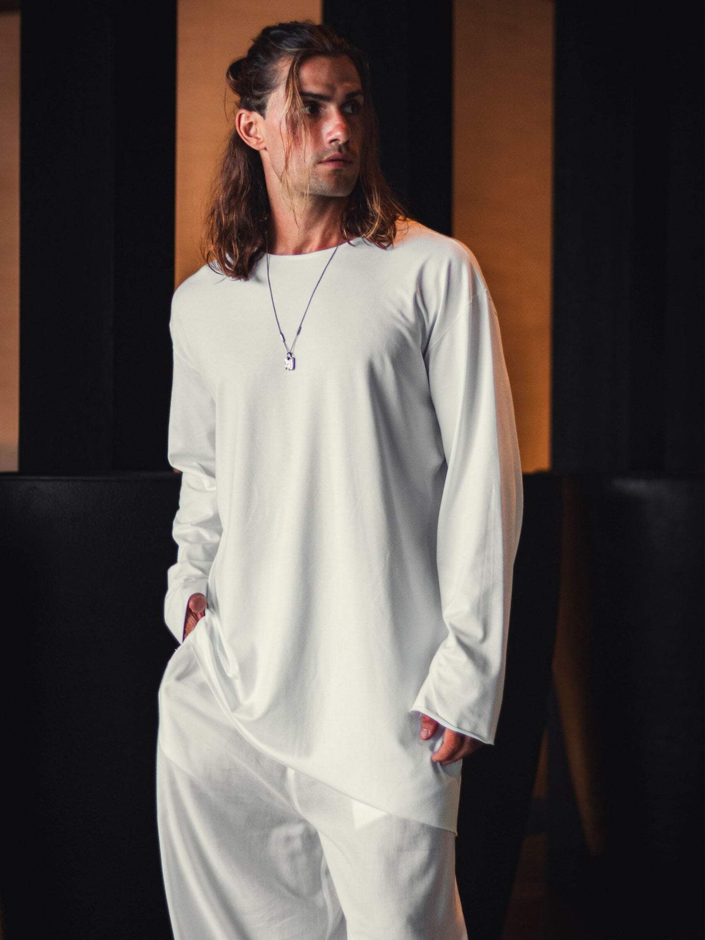 ASYMMETRIC LONGSLEEVE