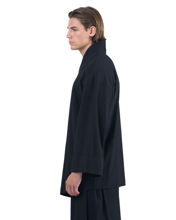 OVERZ KOKUEN black men's kimono top with oversized silhouette, wide sleeves and Japanese-inspired crossover design.