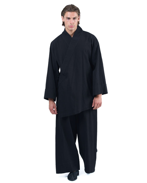 OVERZ KOKUEN black men's kimono top with oversized silhouette, wide sleeves and Japanese-inspired crossover design.