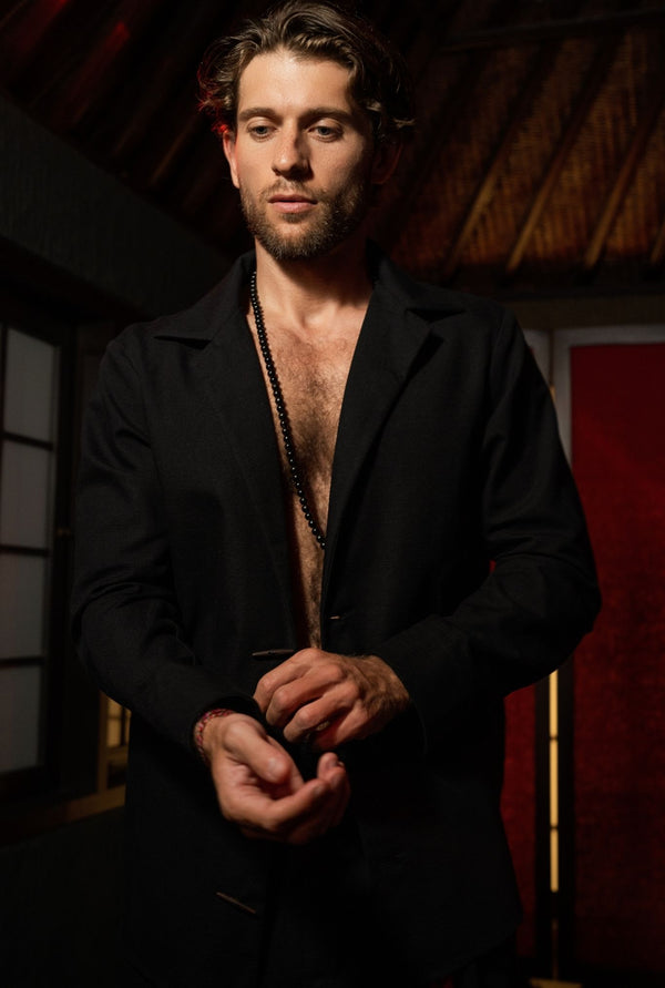 Minimalist black men’s overshirt jacket, smart casual layer between shirt and blazer, contemporary OVERZ clothing.