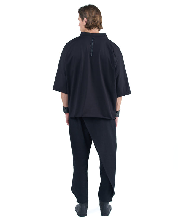 T-SHIRT V NECK