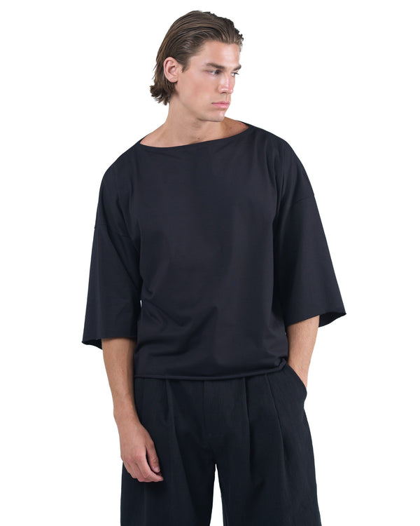 OVERSIZED T-SHIRT