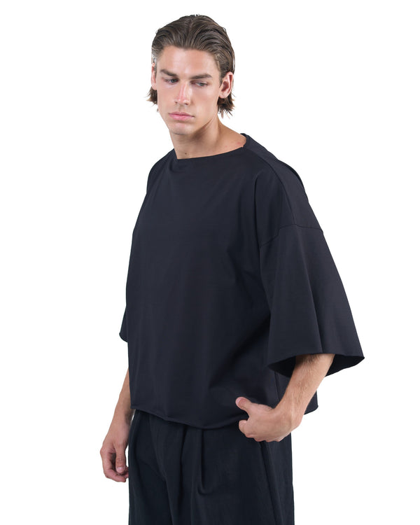 OVERSIZED T-SHIRT