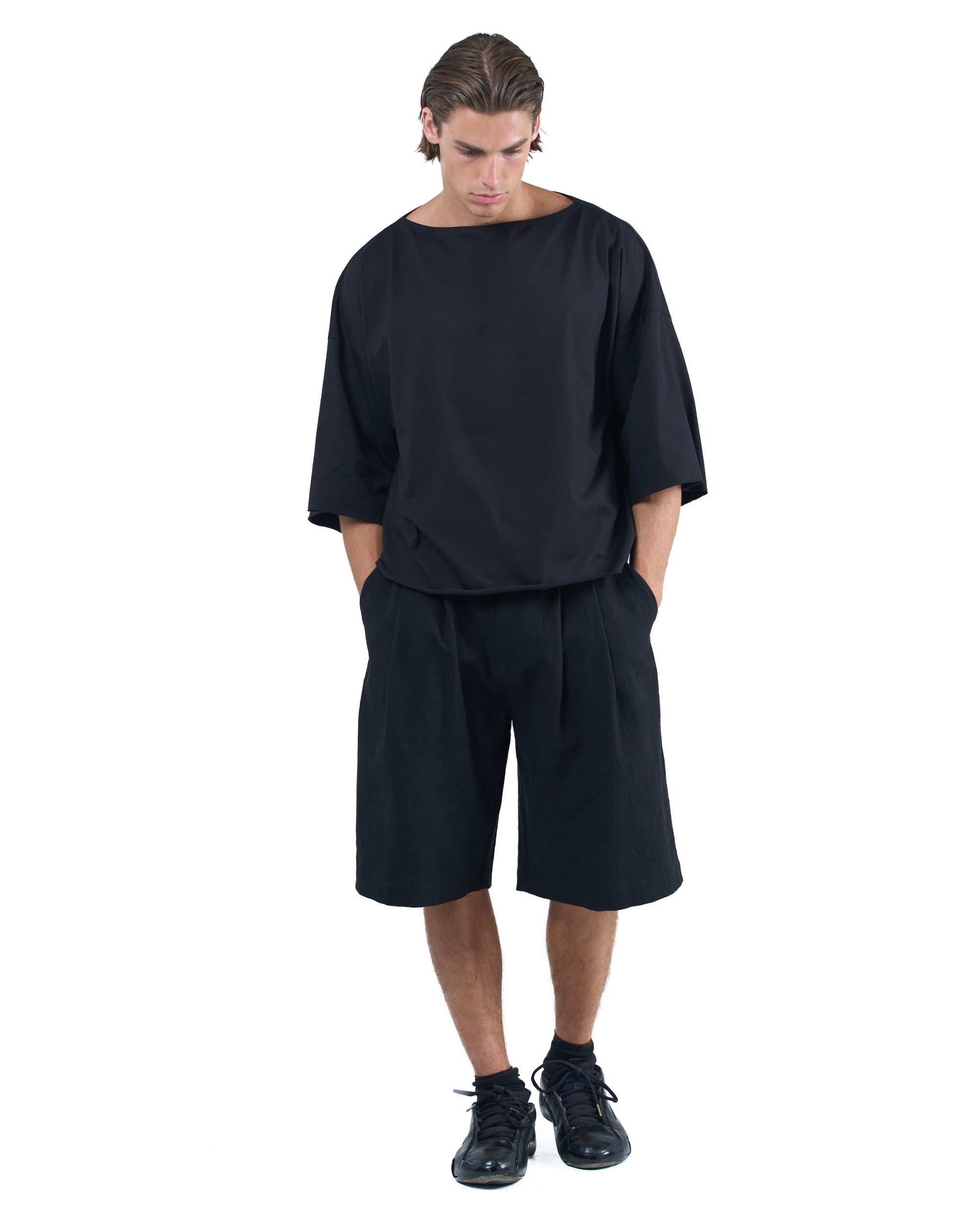 OVERSIZED T-SHIRT