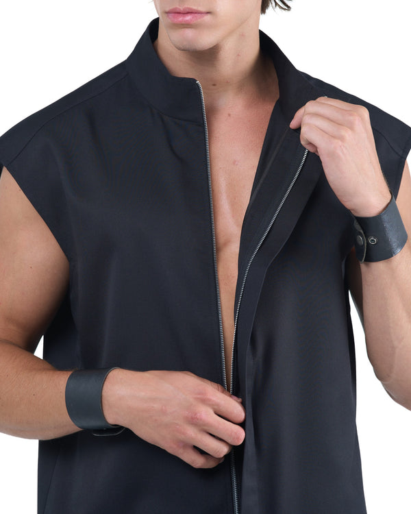 SLEEVELESS ZIP VEST